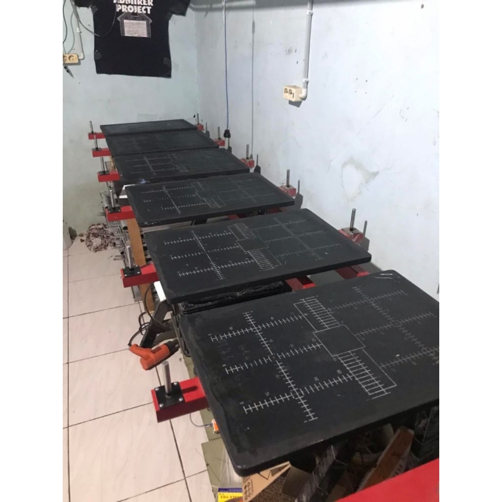 MEJA SABLON THAILAND 6 PALET SECOND BEKAS PEMAKAIAN KONDISI MASIH SANGAT BAGUS