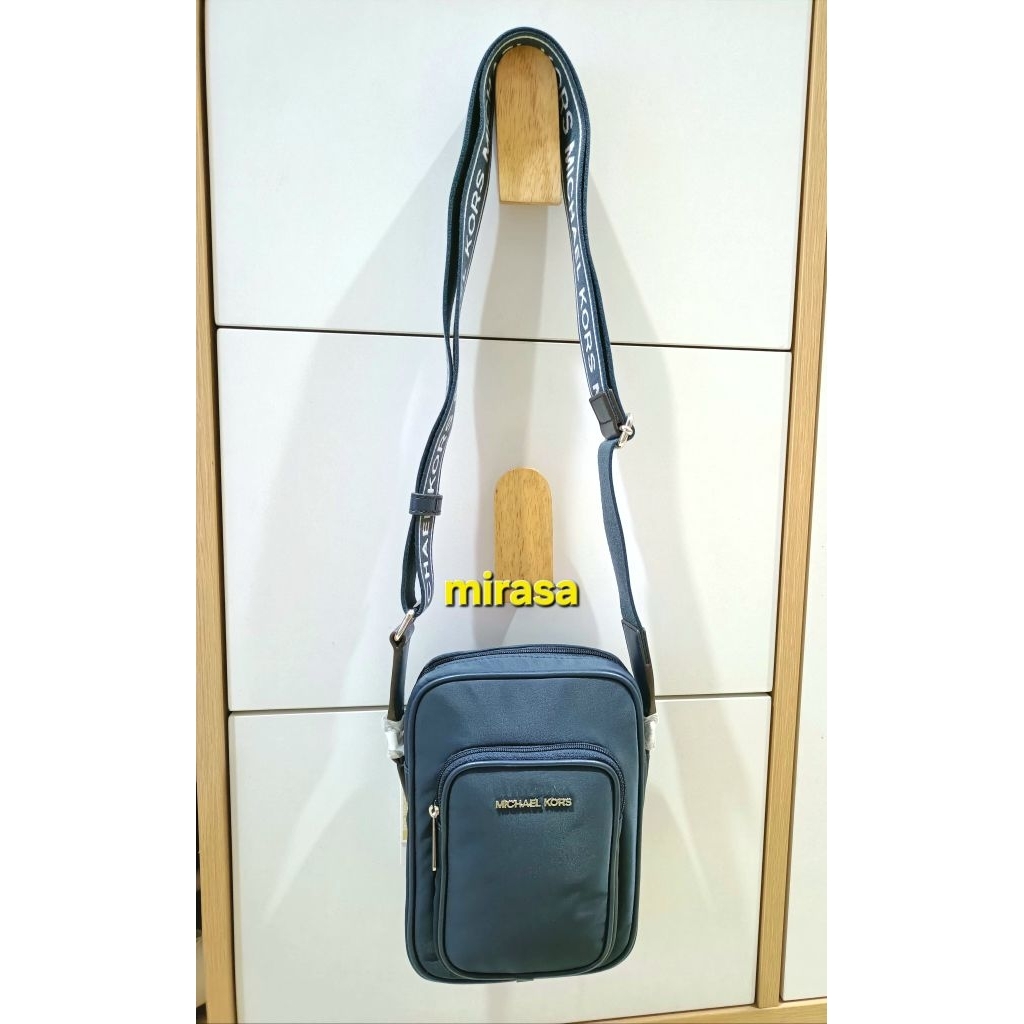 Ready NEW Tas MK Michaell Korss Khai Nylon Phone Crossbody Bag - Navy/Black