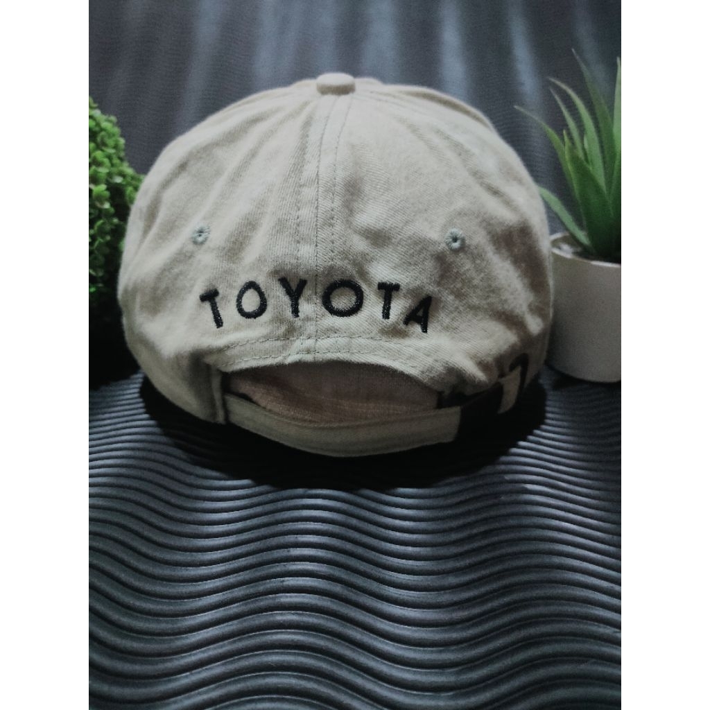 Topi Toyota / Topi 4Runner / Topi Fortuner / Topi Drive /  Topi Bisbol / Topi Bekas / Topi Mobil / T