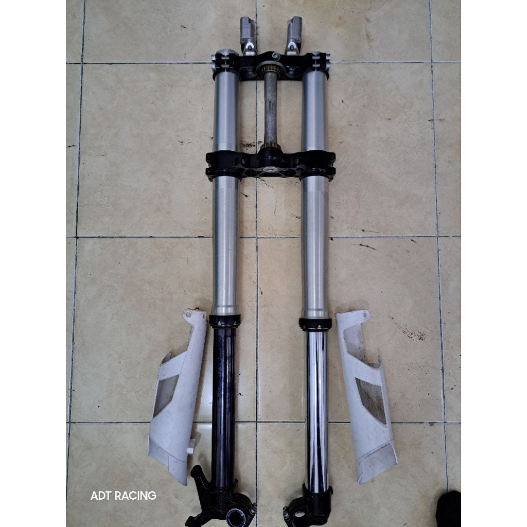 usd upside down ktm 250 kompetisi tahun 2013