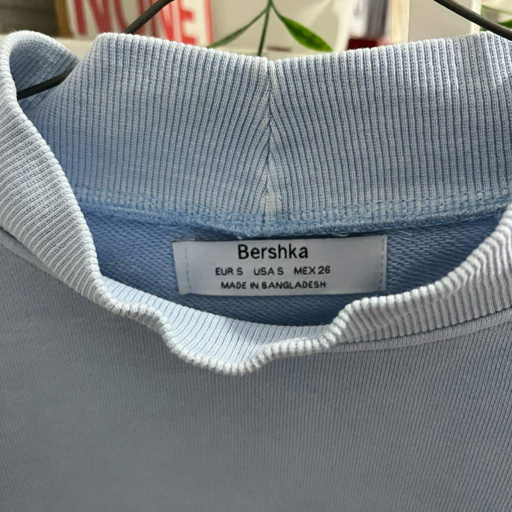 Crewneck Bershka (preloved)
