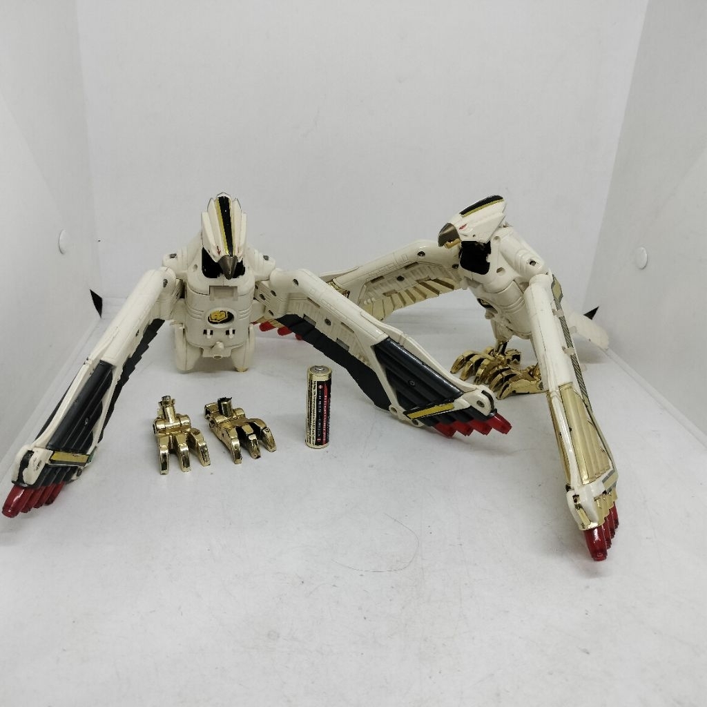 Power Ranger Falcon Zord 2pc Sesuai di foto realpic info di deskripsi