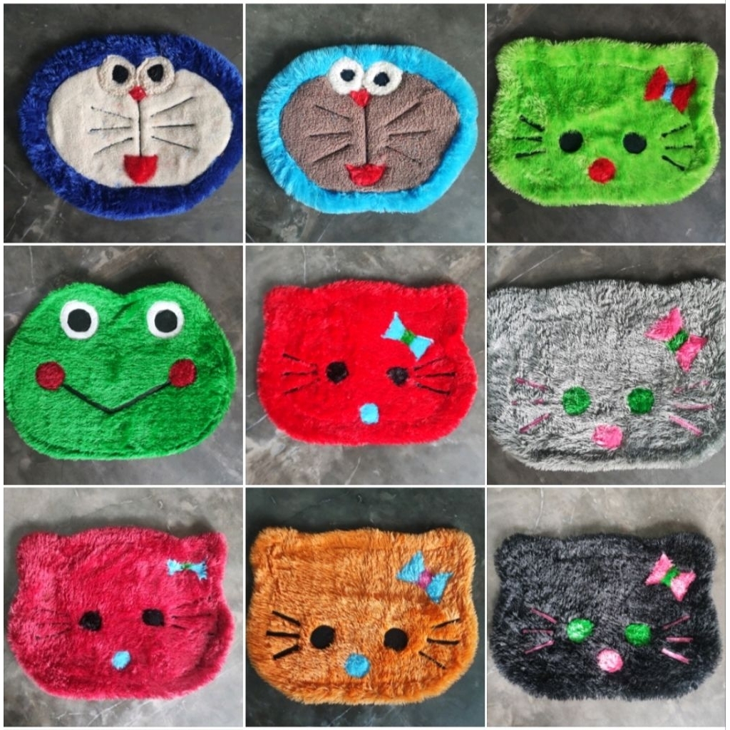 Keset Karakter 45x35  Lucu Anti Slip Keset Lantai Kamar mandi Kamar Tidur Bulu Tebal Helo Kitty Dora