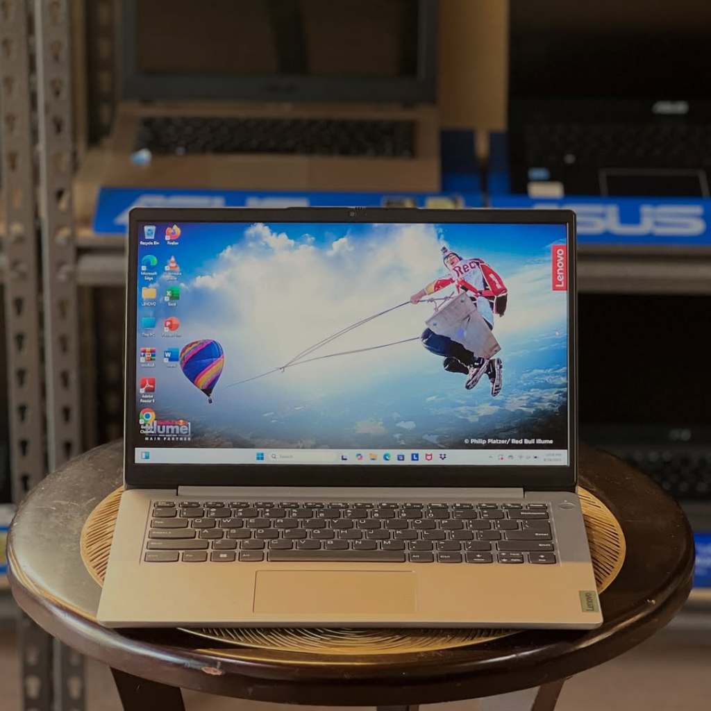 MURAH LEBAY LENOVO IDEAPAD 1 INTEL CELERON-N4020/RAM 8GB/SSD512GB/BERGARANSI