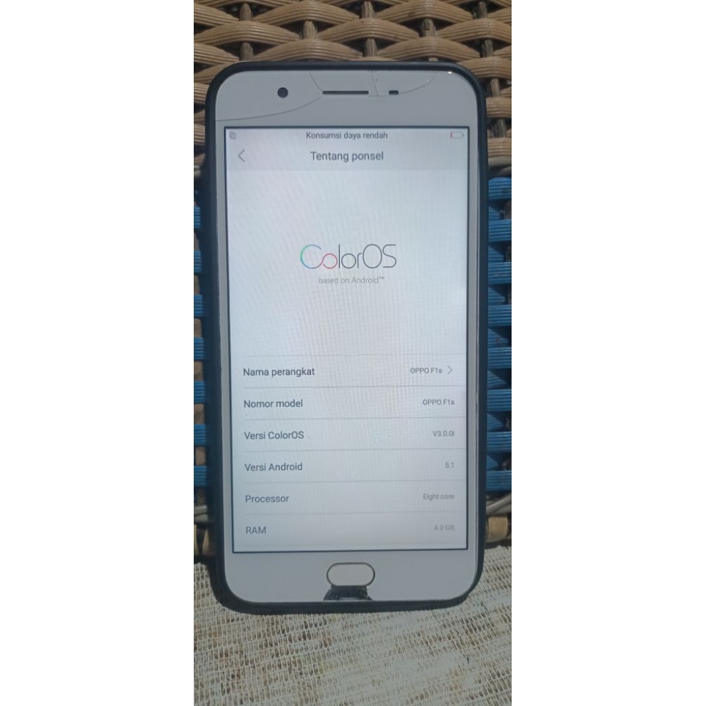 Oppo f1s ram 4/64GB minus layar retak (baca deskripsi)