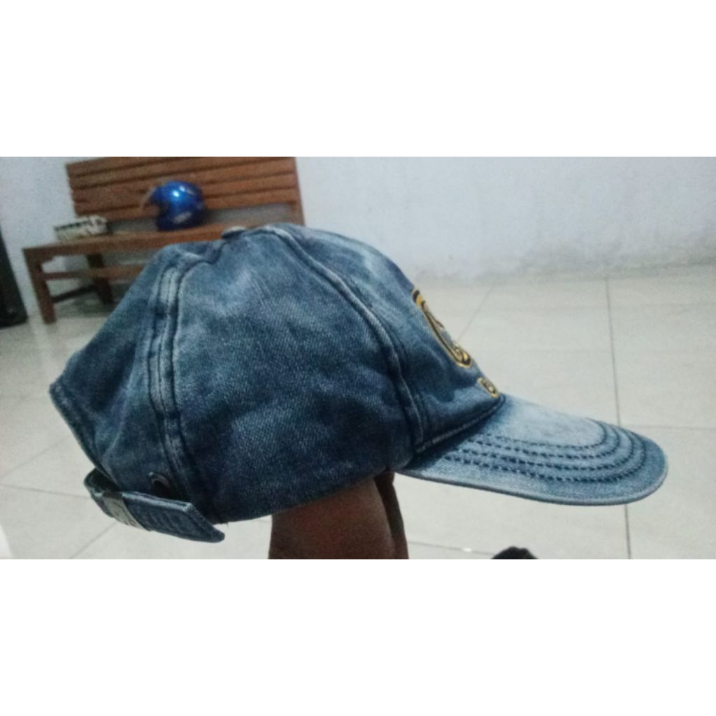 lois jeans/topi lois jeans