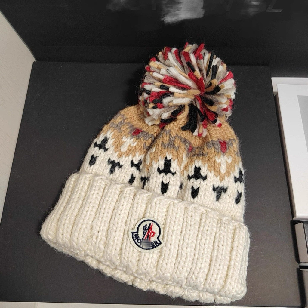 TOPI WINTER M0NCLER IMPORT