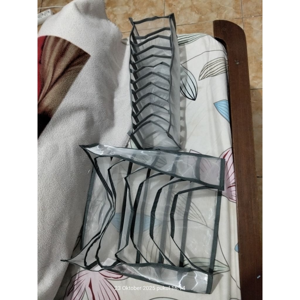 [PRELOVED] Vusign Underwear Storage 2pcs