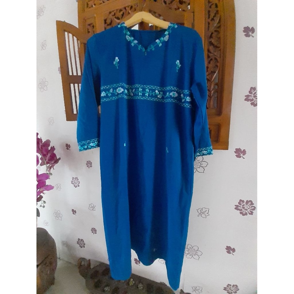 Baju Gamis Wanita Motif Bordir Preloved Second Branded ( LD 110 P 115 )