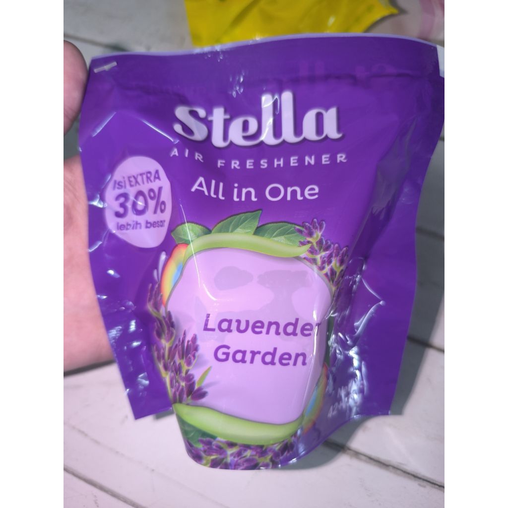 Stella Gantung Pewangi Ruangan Tahan Lama