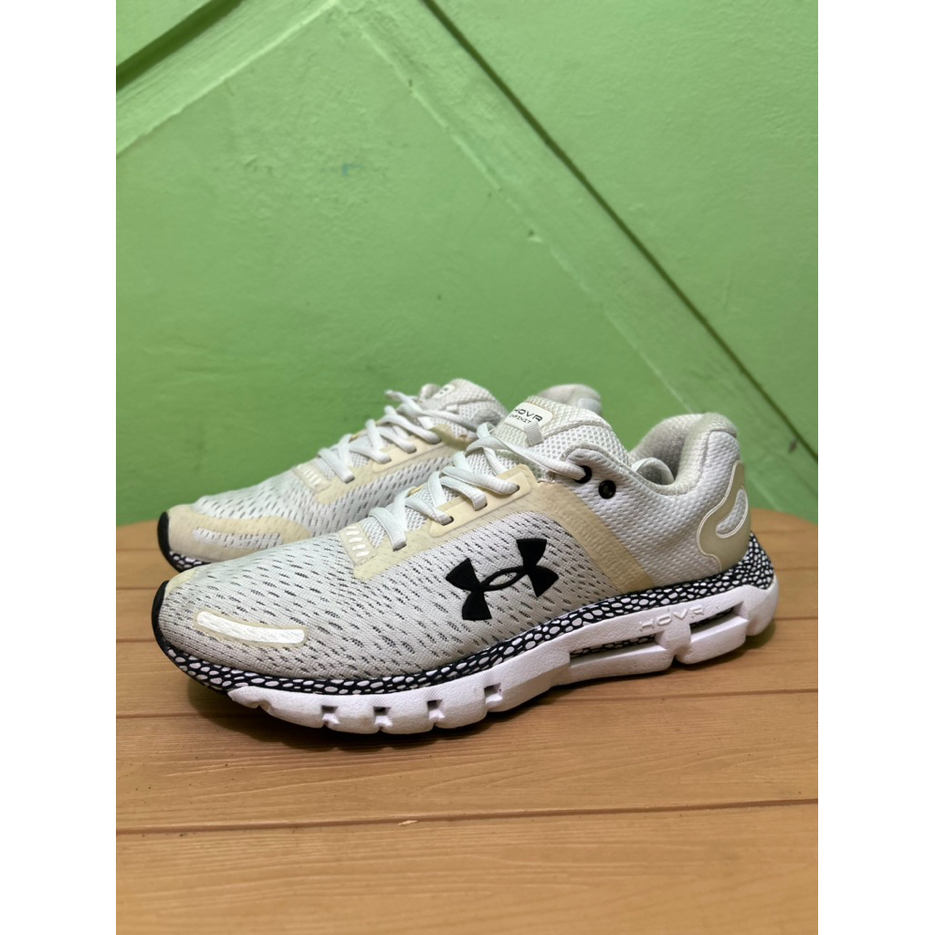 Sepatu Running Under Armour Hovr Infinite Size 41,5