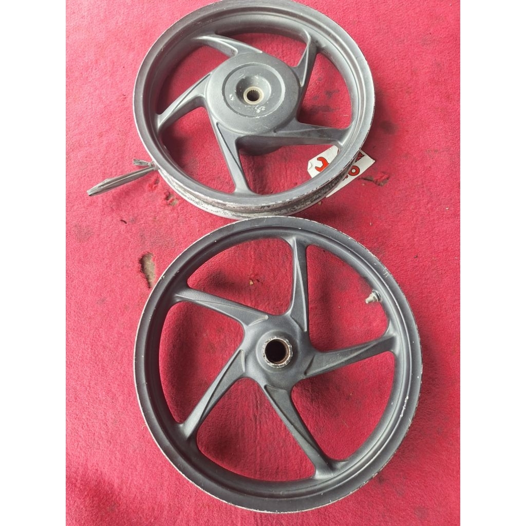 Velg Racing Depan Belakang Beat f1  Scoopy f1/ Beat/Beat f1/Vario/Spacy bekas Original