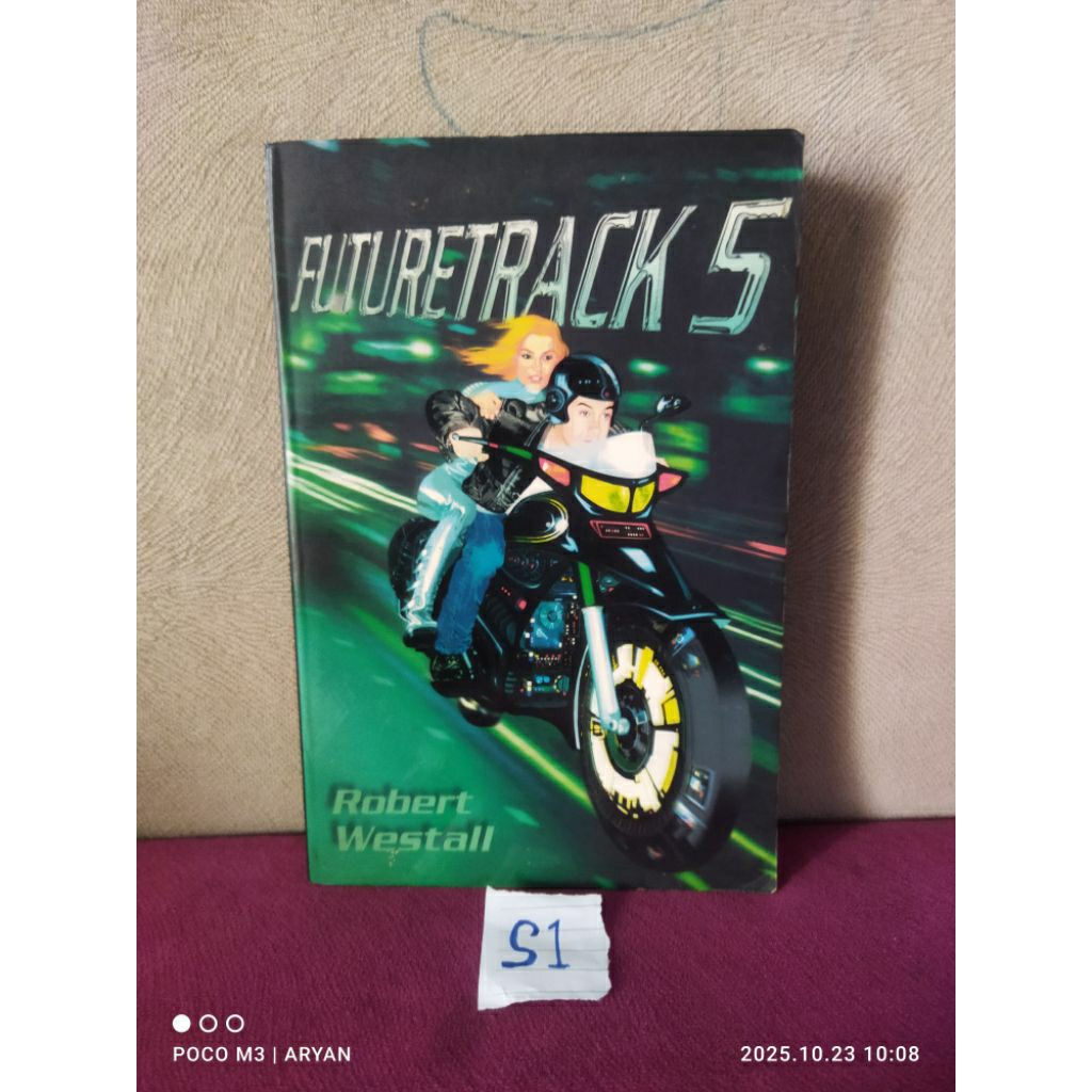 FUTURETRACK 5 - ROBERT WESTALL