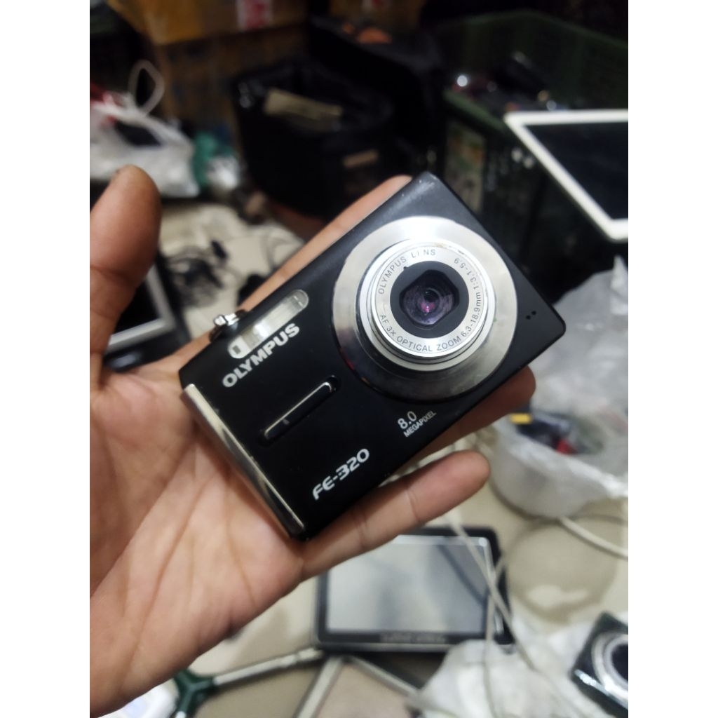 kamera digital Olympus fe 320 (GAMBLING UNTESTED)