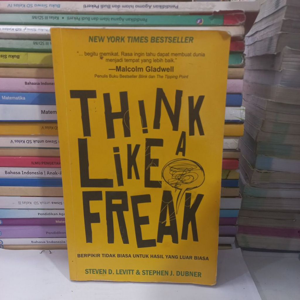 Buku Think Like a Freak