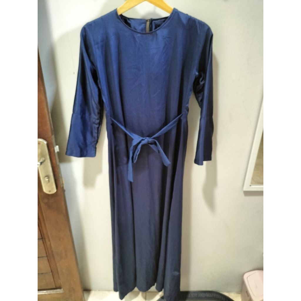 LONG DRESS GAMIS SATIN POLOS NAVY TALI LUCU PL