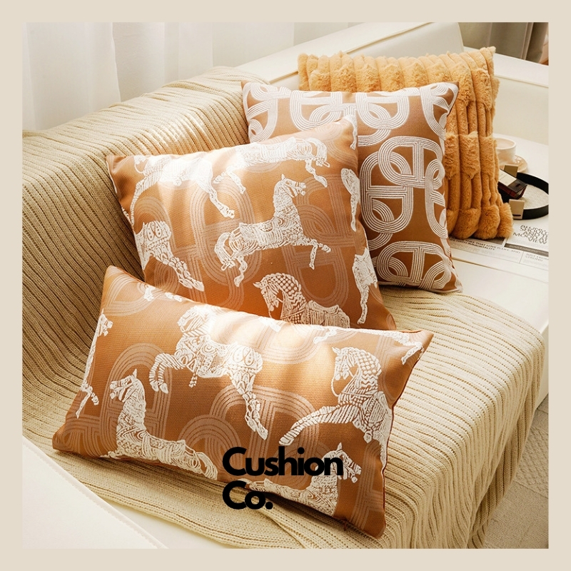Cushion Co Sarung Bantal Sofa Kursi Premium Motif Kuda Prancis Coklat Orange Motif Rantai Equestrian