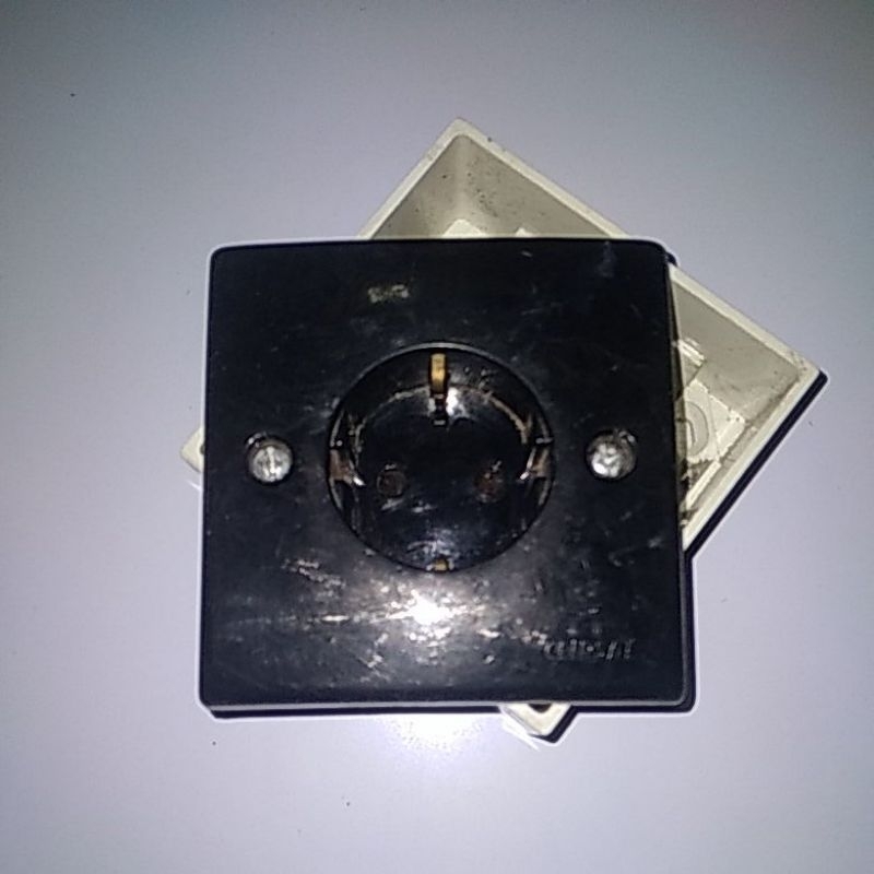 stop kontak CLIPSAL childlook