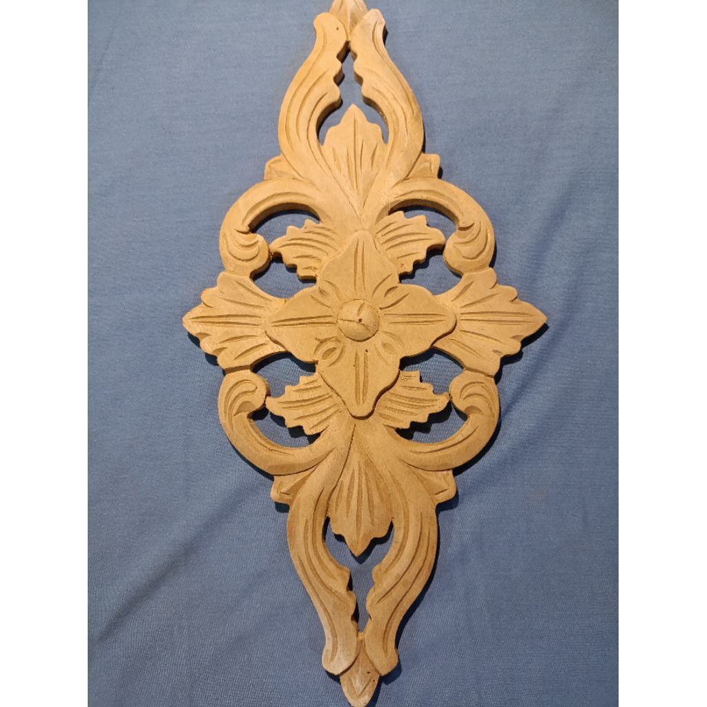 ornamen ukir ornamen kayu tempel Selayar kusen pintu jendela dekorasi rumah mebel furniture