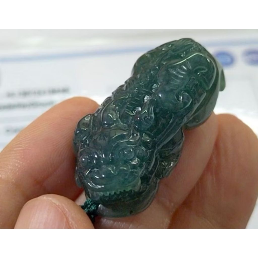 Liontin Pixiu Ruyi Jadeite Bluewater Premium Langka Bersertifikat Grade A 8668
