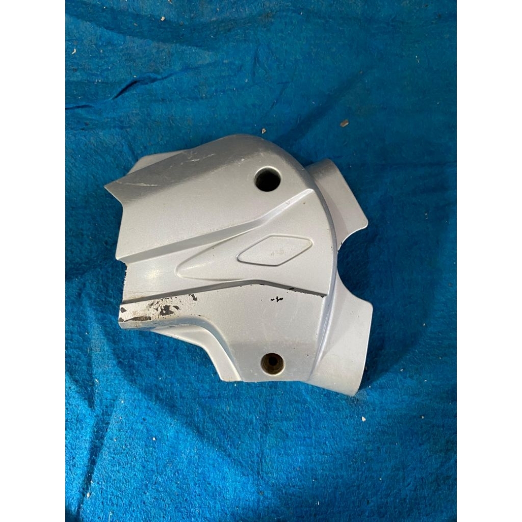 Kalter cover tutup gear depan honda revo at original