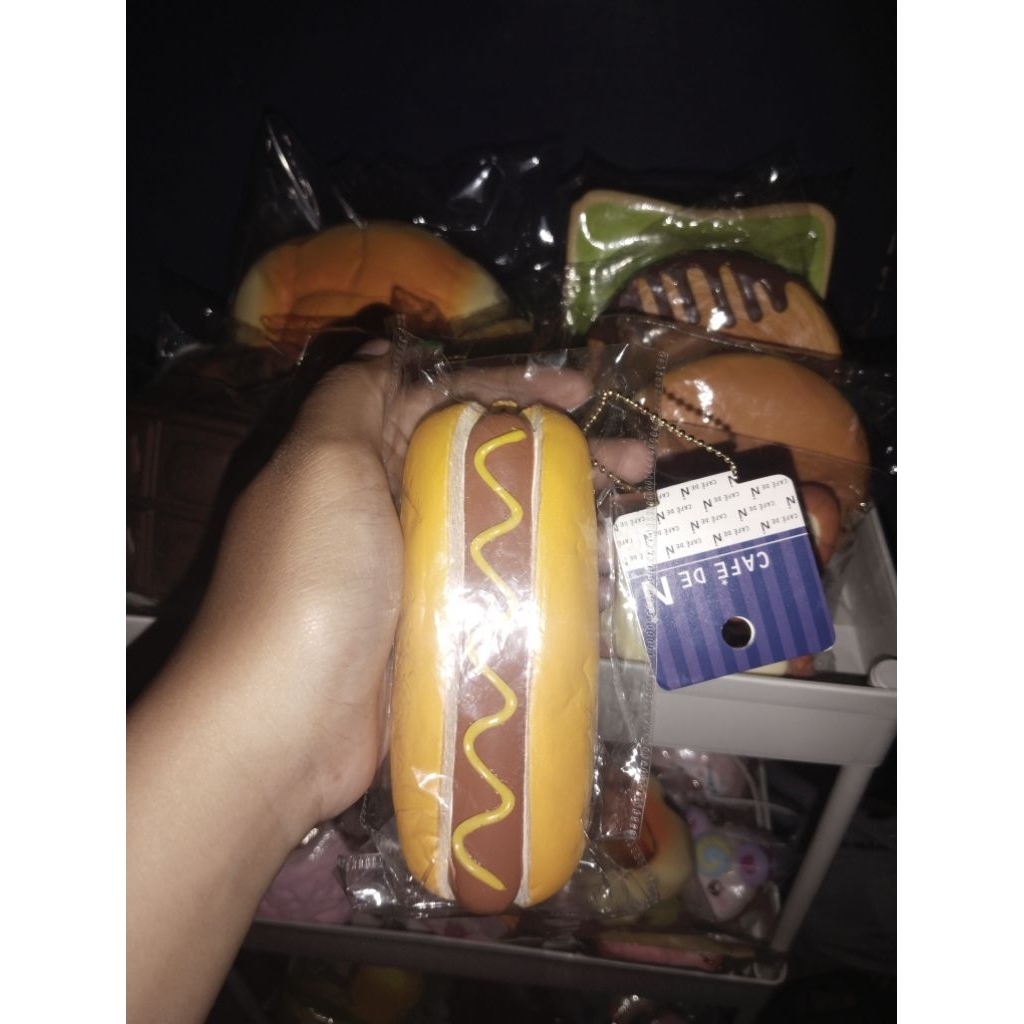 squishy hotdog cdn
