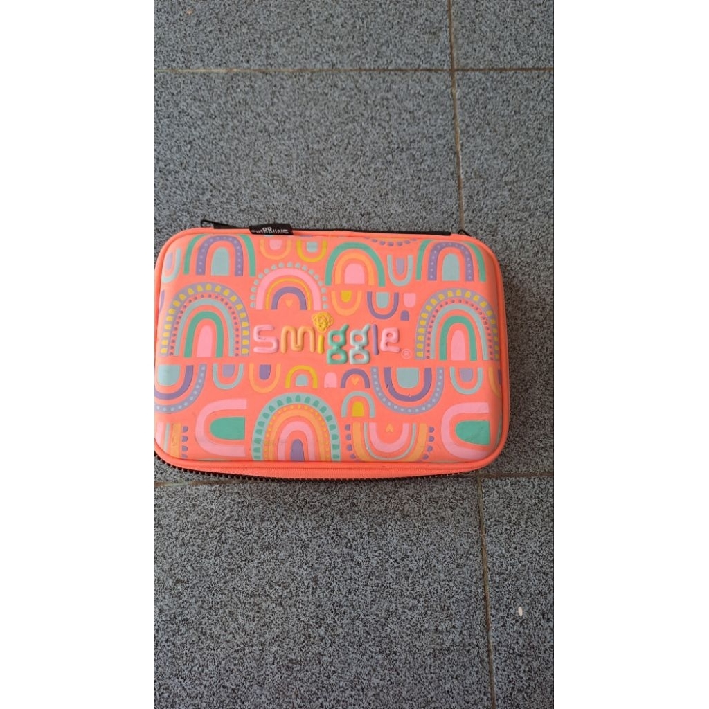 kotak pensil smiggle original hardcase