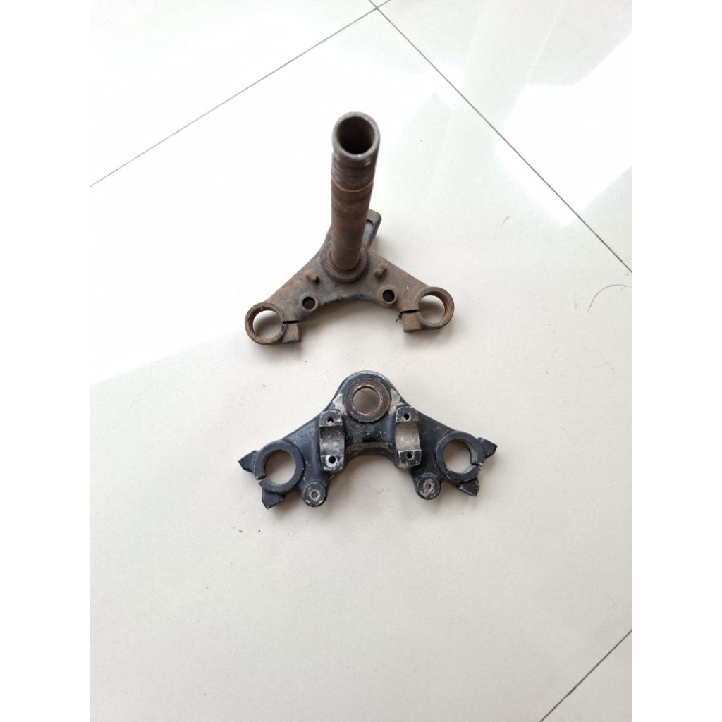 T atas bawah T stir honda gl 125 gl 100 original