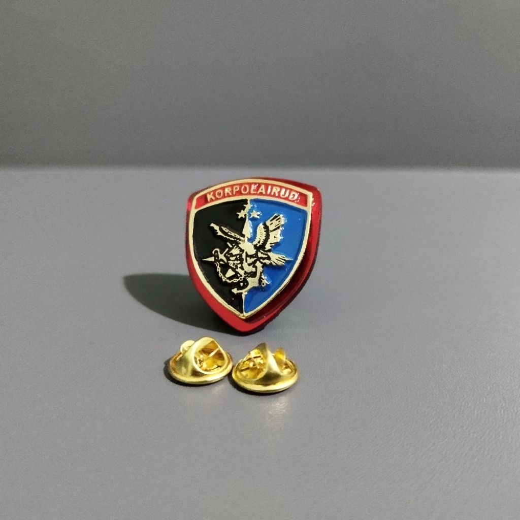 PIN POLAIRUD / PIN KORPOLAIRUD / BREVED POLAIRUD / BRIVET POLAIRUD