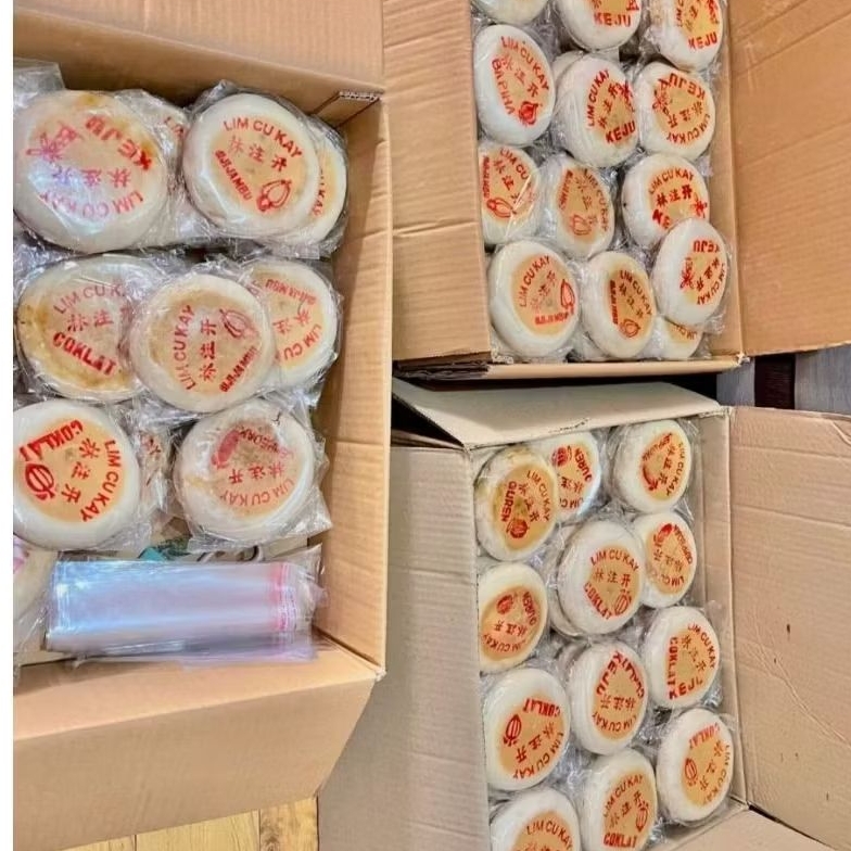 kue bulan lim cu kay