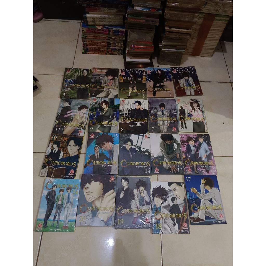 Komik Yuya Kanzaki - Ouroboros 1-24 (End) - 20 Komik (Minus : No. 10 21 22 23)
