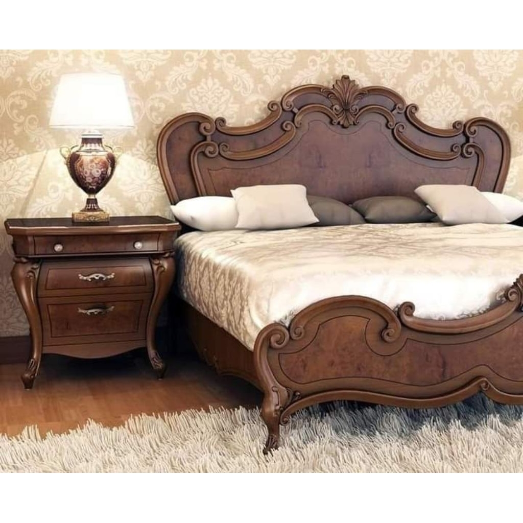 Ranjang Jati Klasik Modern – Dipan Kayu Solid King Size