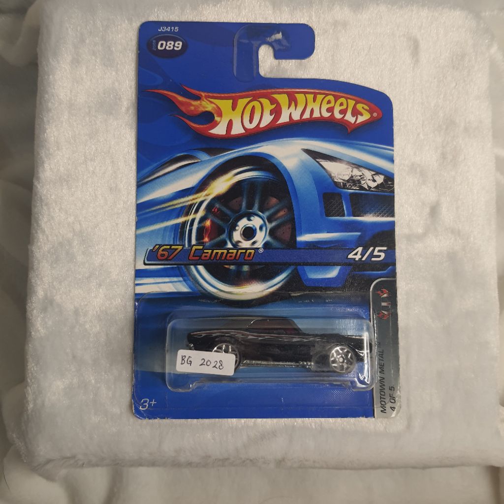 Hot Wheels `67 Camaro