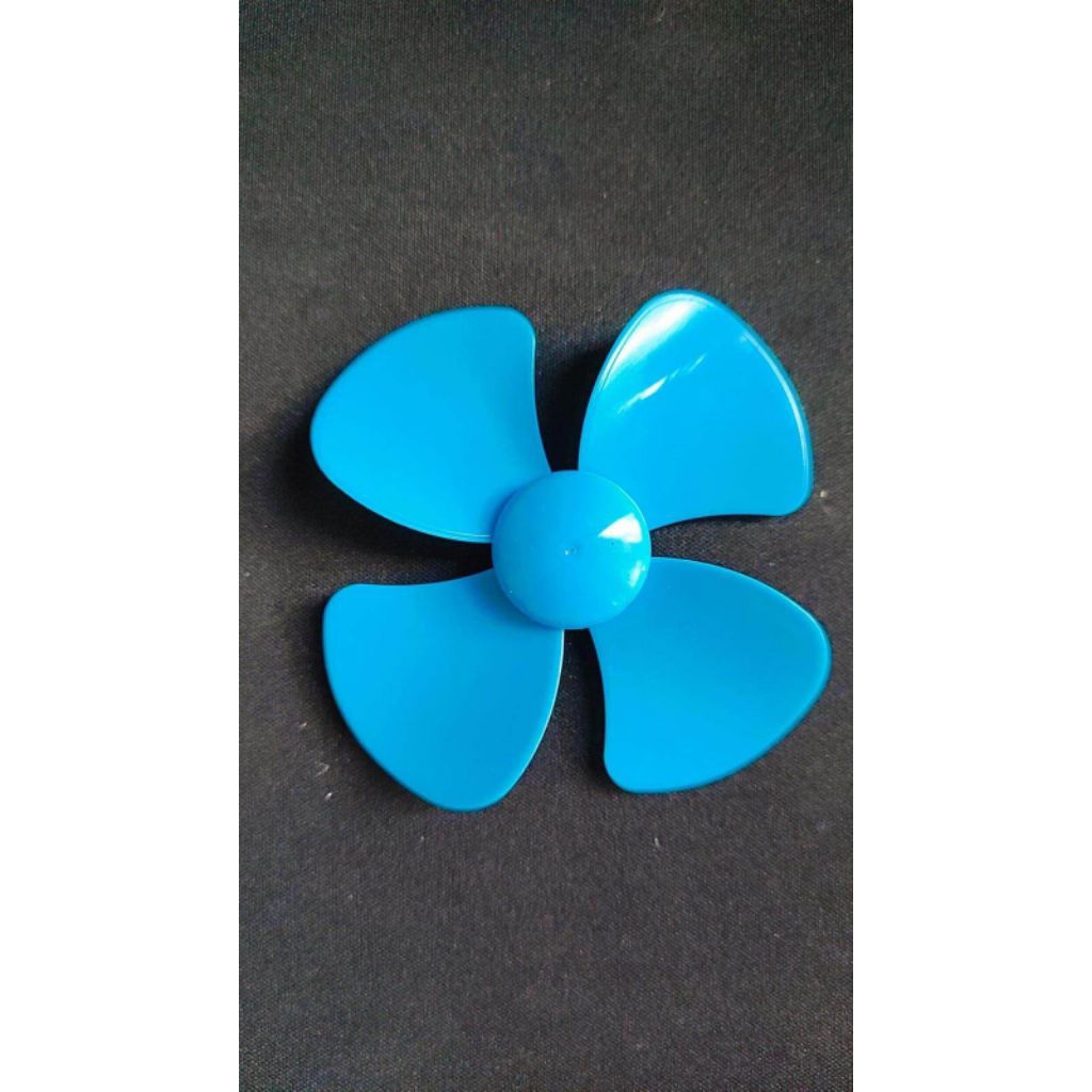 kipas layangan/baling baling layangan