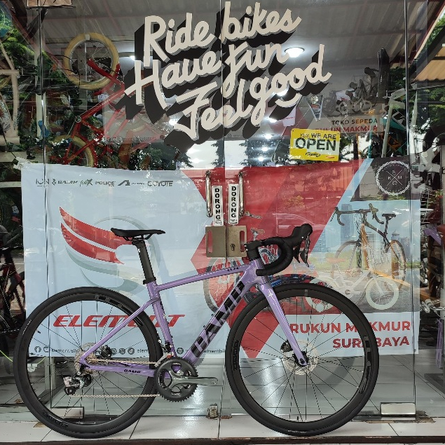 New CAMP SR5 UCI Approved Alloy Road Bike - SR 5 With Invisible Weld Technology Internal Cable Routi