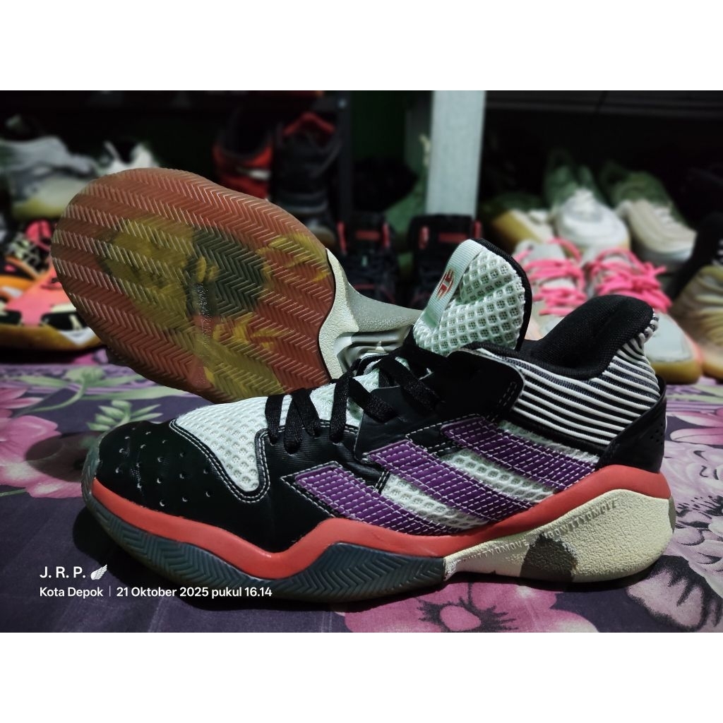 sepatu second basket