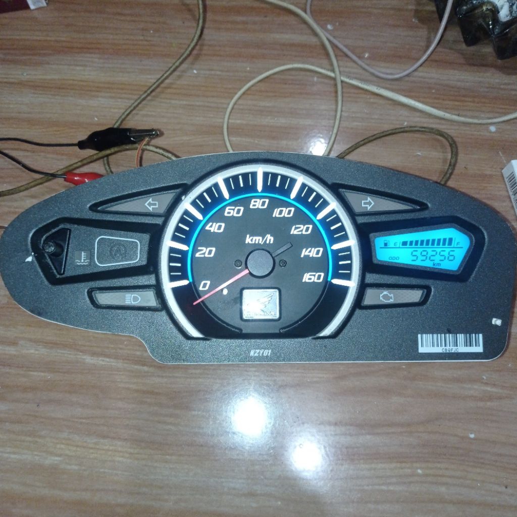 speedometer spidometer PCX 150 CBU thailand 2013 old lama original