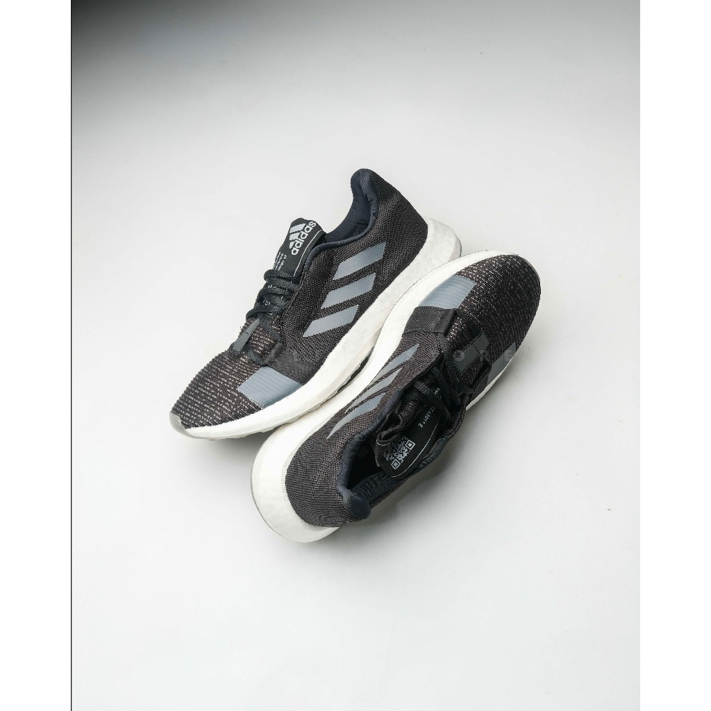Sepatu Running / Adidas Senseboost Go - Black grey Five