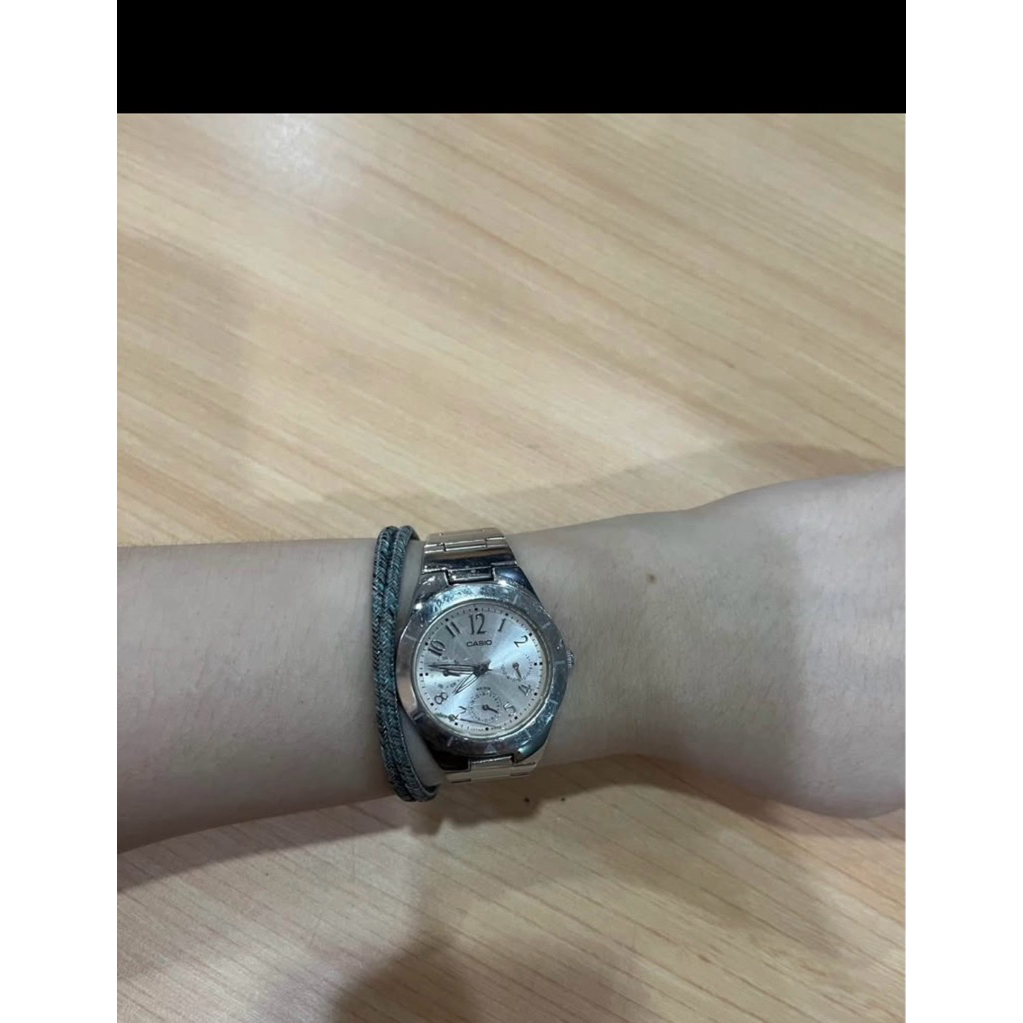 Preloved Jam tangan Casio