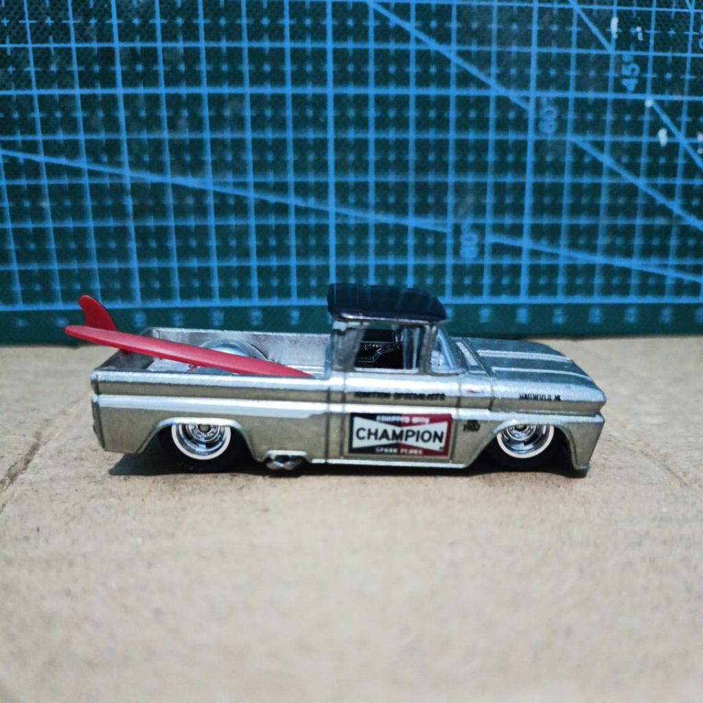 Hot Wheels Custom 62 Chevy Pick Up Loose
