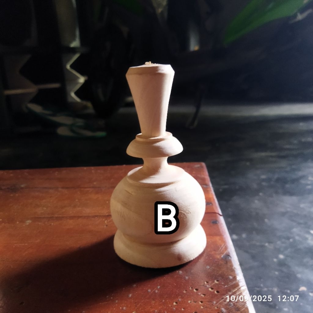 pion kayu sangkar burung