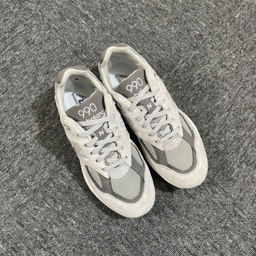 New Balance 990 v2 Grey USA