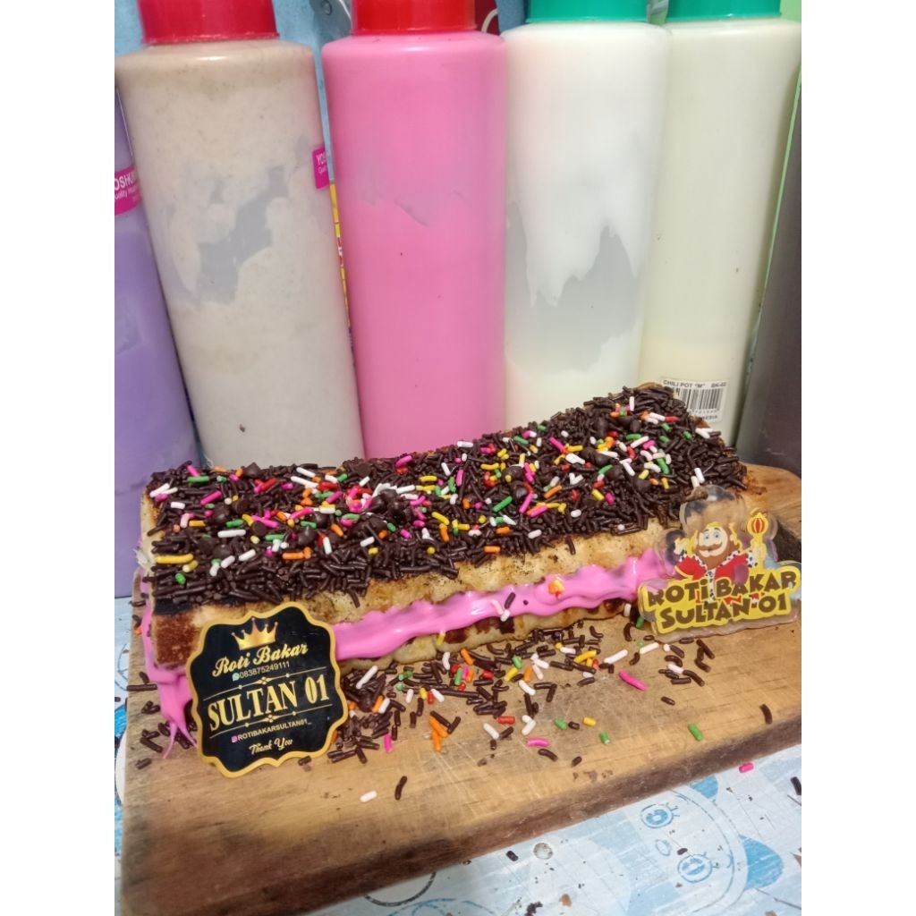 Roti Bakar Stroberi Oreo