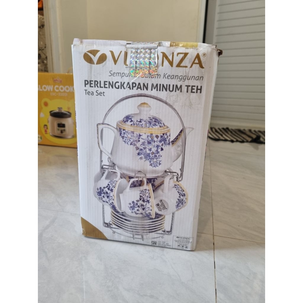 set teko dan cangkir vicenza
