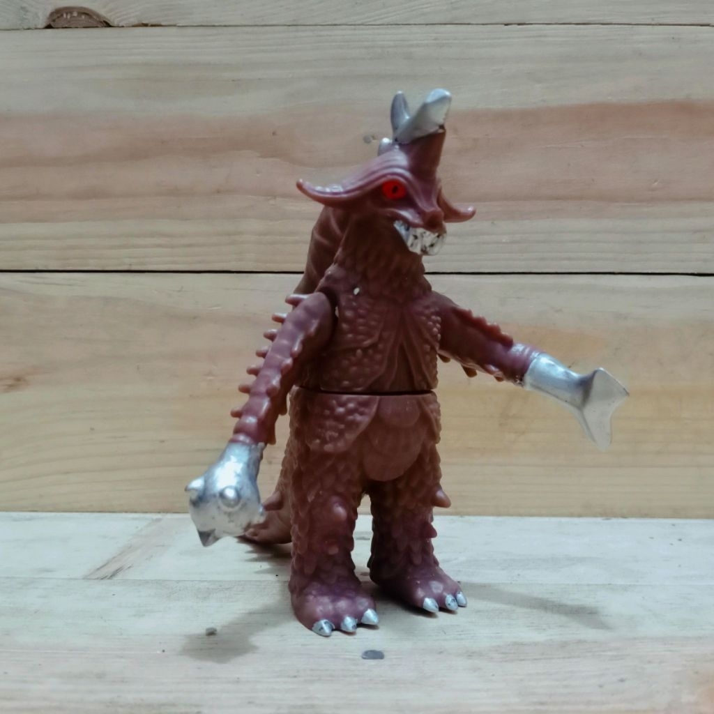 figure ultra monster baraba seri ultraman ace taro ginga z figure baraba terrible monster yapool