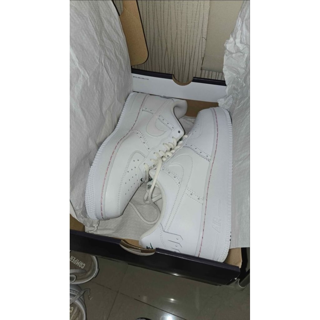 BNIB LIMITED EDITION NIKE AIR FORCE 1 07 LV 8 ND2