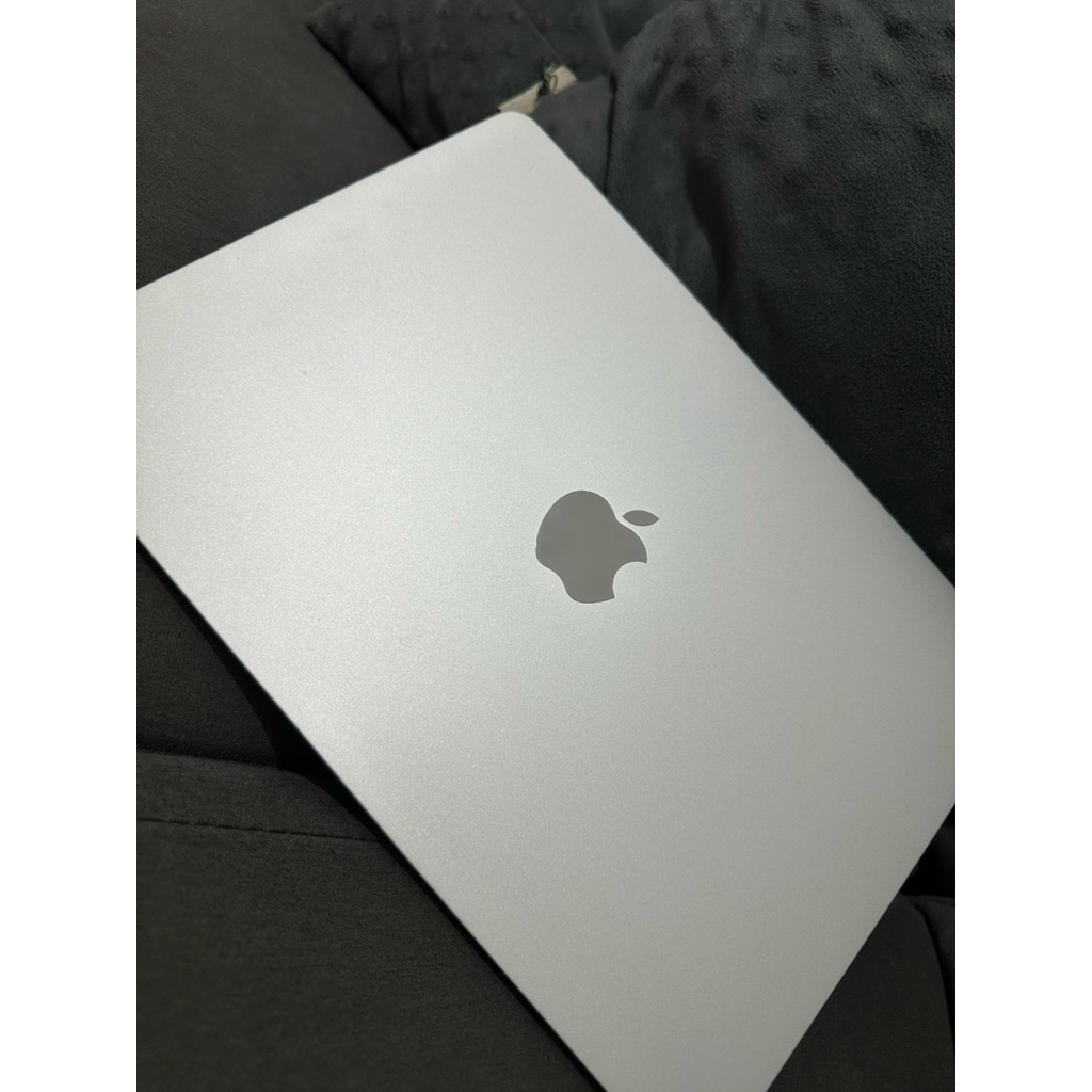 Macbook Air M2 2022
