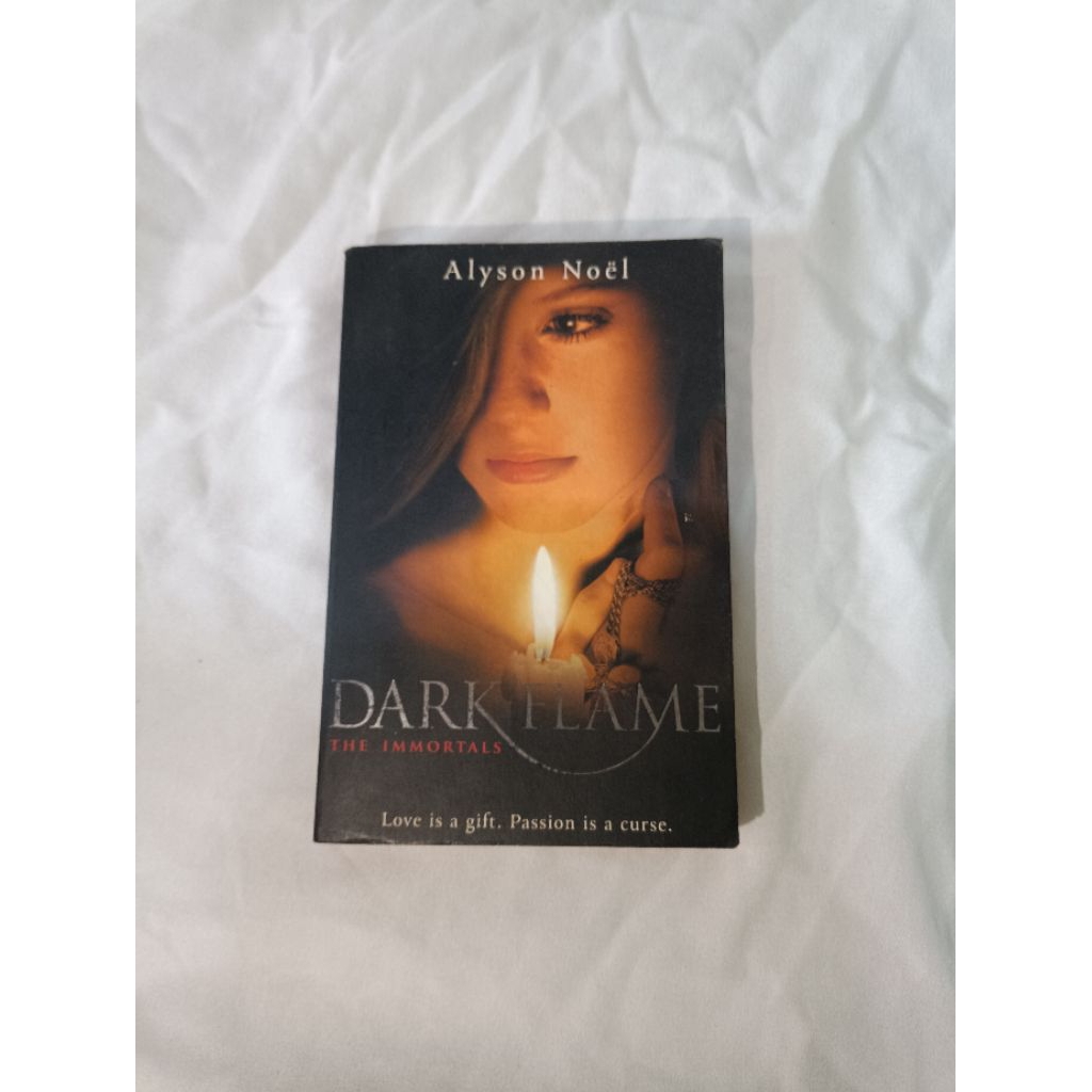 PRELOVED NOVEL DARK FLAME