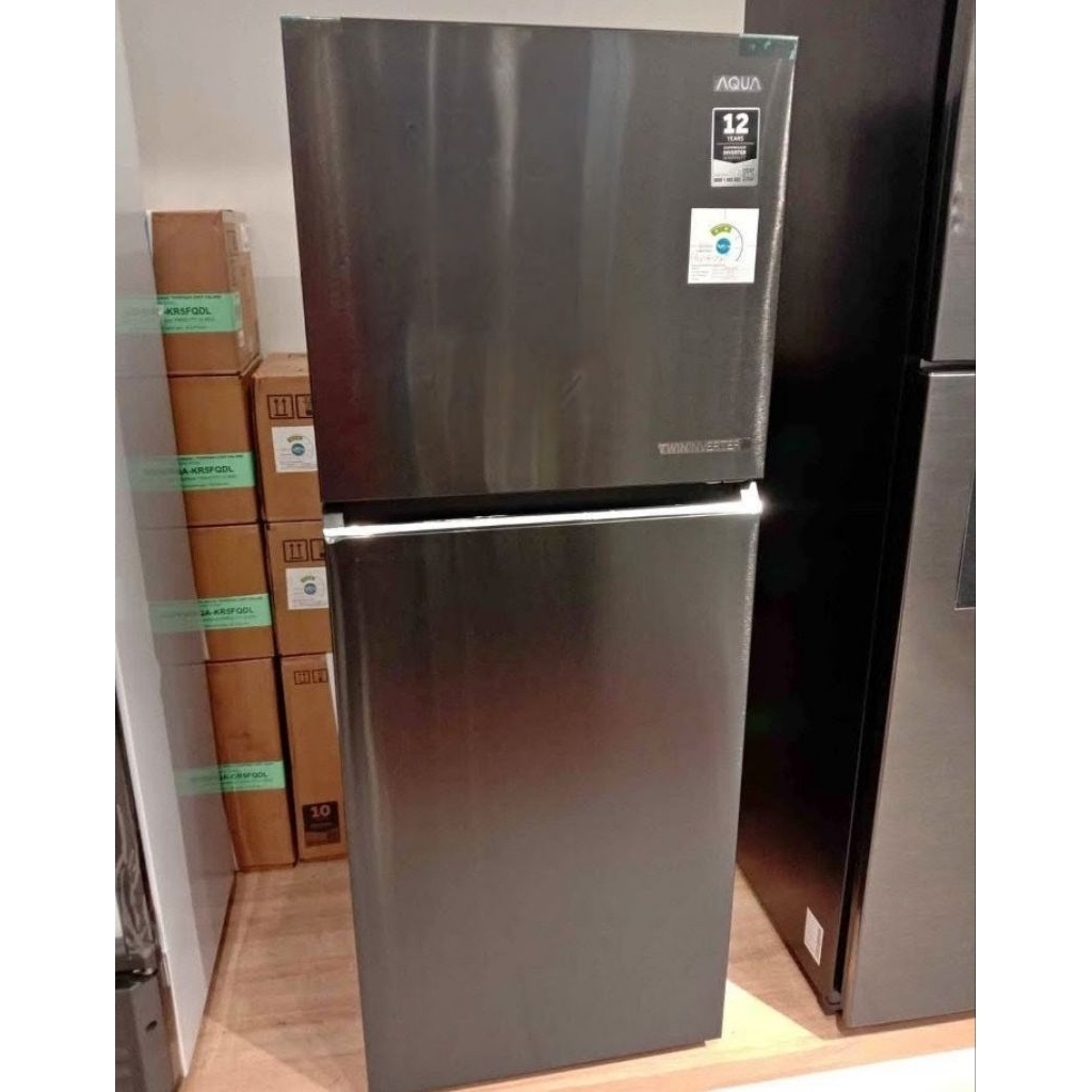AQUA Kulkas 2 Pintu AQR-DTM285RAP Twin Inverter