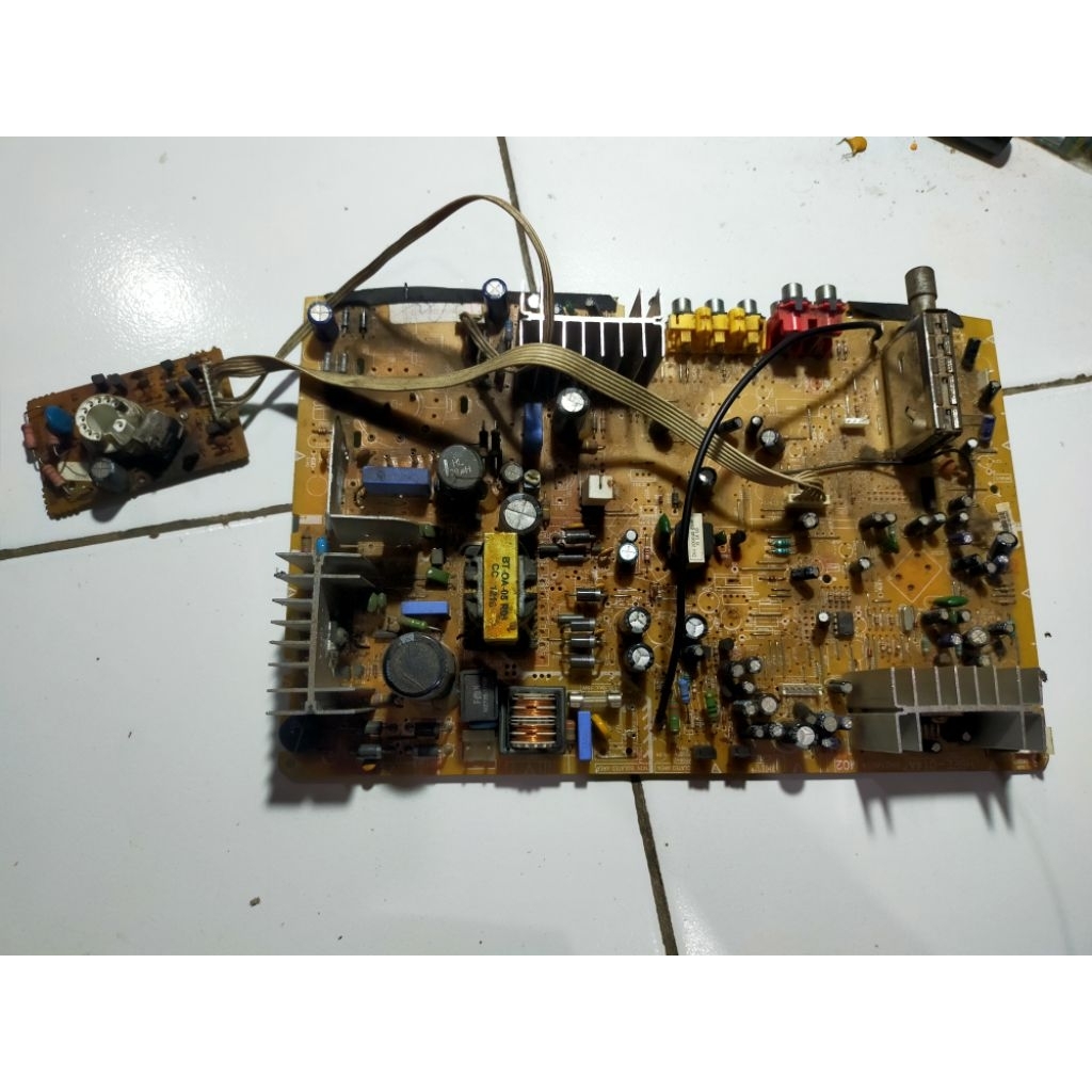 Mesin tv Polytron slim 21 inch Normal original ada Subwoofer nya